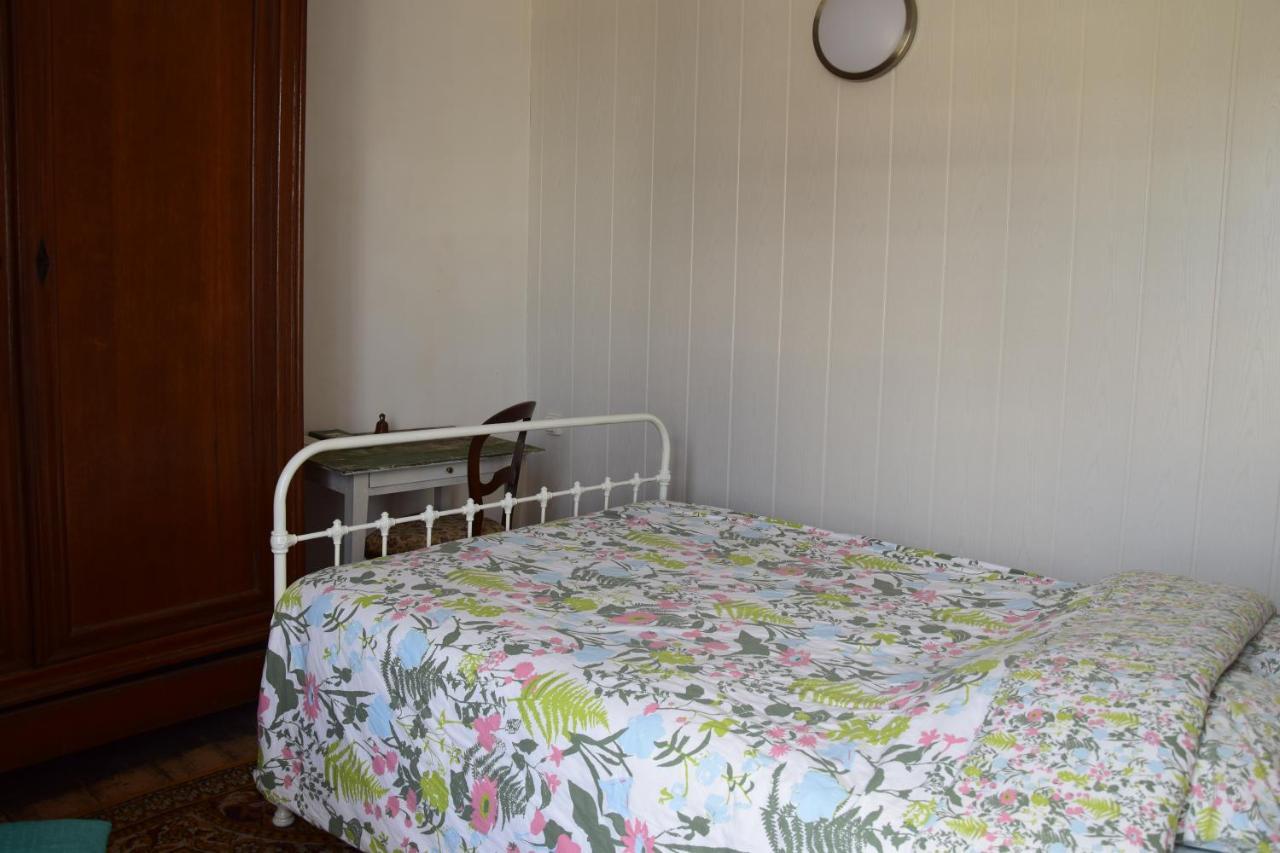 Bed and Breakfast Les Miquelots Pont-d'Ouilly Exteriér fotografie