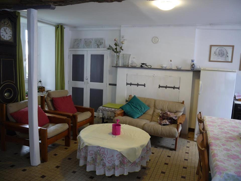 Bed and Breakfast Les Miquelots Pont-d'Ouilly Exteriér fotografie