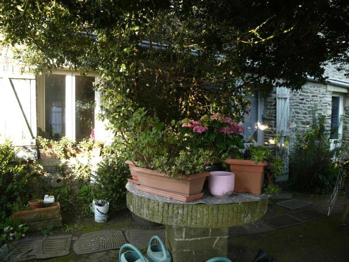 Bed and Breakfast Les Miquelots Pont-d'Ouilly Exteriér fotografie
