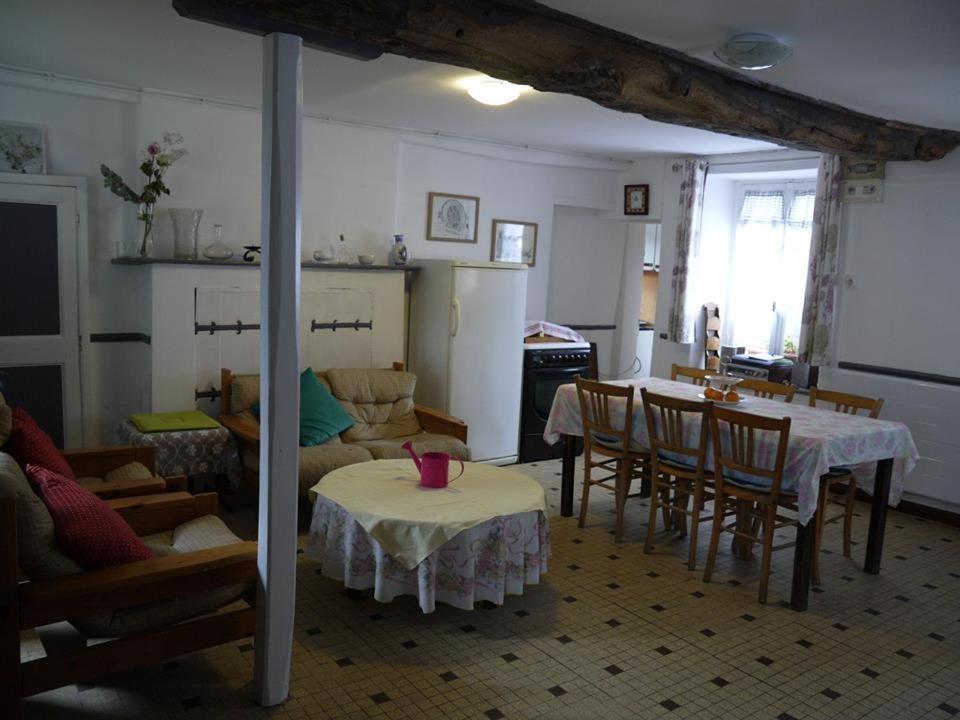 Bed and Breakfast Les Miquelots Pont-d'Ouilly Exteriér fotografie